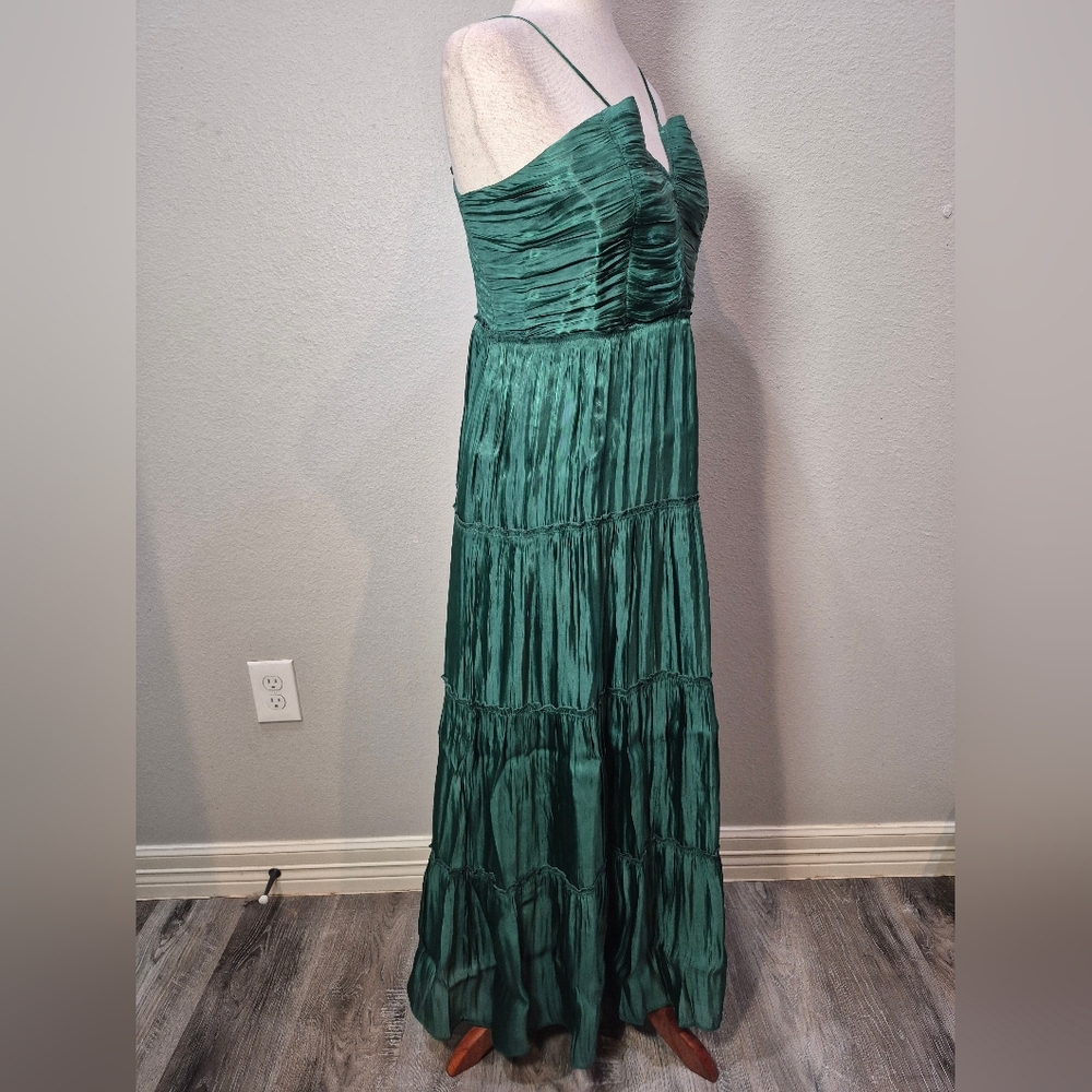 O.P.T New Midi  Dress Size Large In Elegant Green Color - Picture 4 of 6